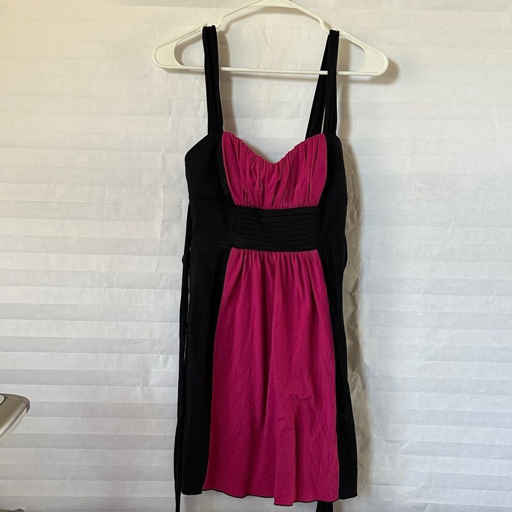 Speckless Black and Magenta Colorblock Dress – Women’s Medium